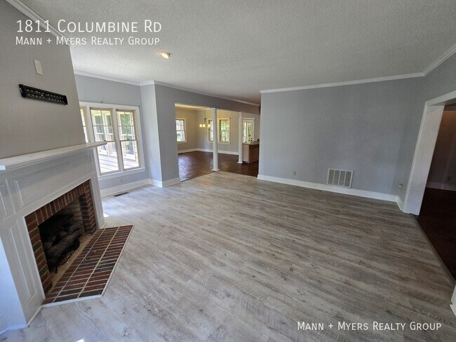 Building Photo - 1811 Columbine Rd