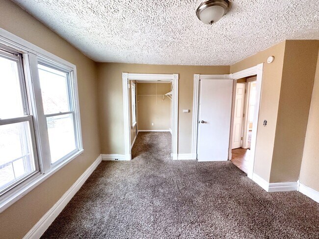 Building Photo - 50 Sherwood Ave