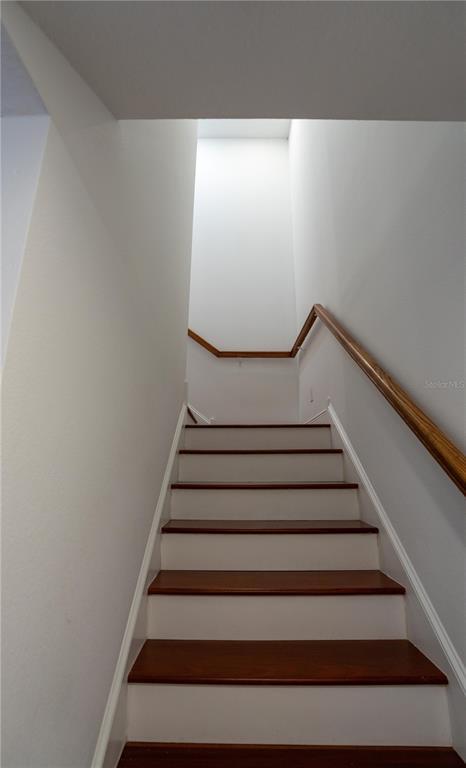 Building Photo - 4639 Overlook Dr NE