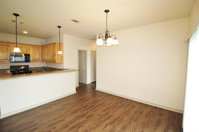 Building Photo - 112 Bridle Ct