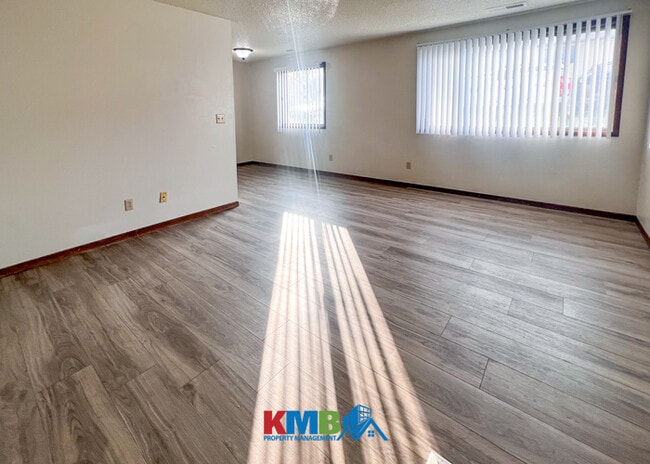 Building Photo - 945 Boston Way