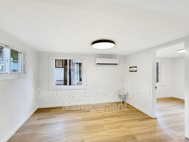 Building Photo - 1516 1/2 N 7th St