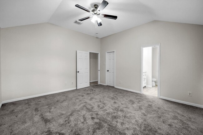 Building Photo - 10486 Twin Circles Dr