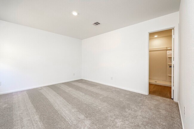 Building Photo - 1531 Crowson Rdg