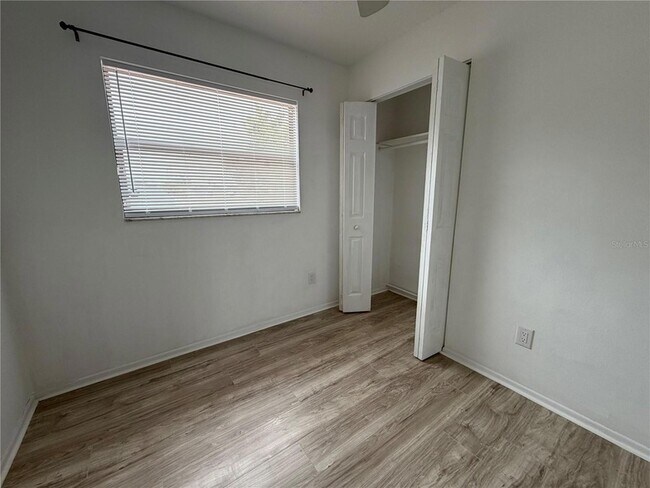 Building Photo - 1767 Valencia Ave