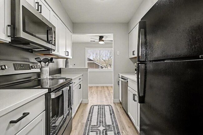 Building Photo - 11724 Arbor St