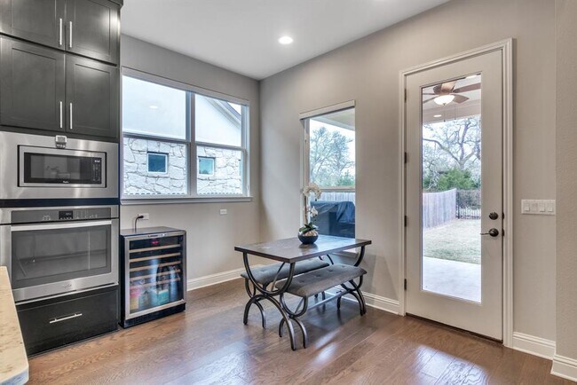 Building Photo - 7100 Trissino Dr
