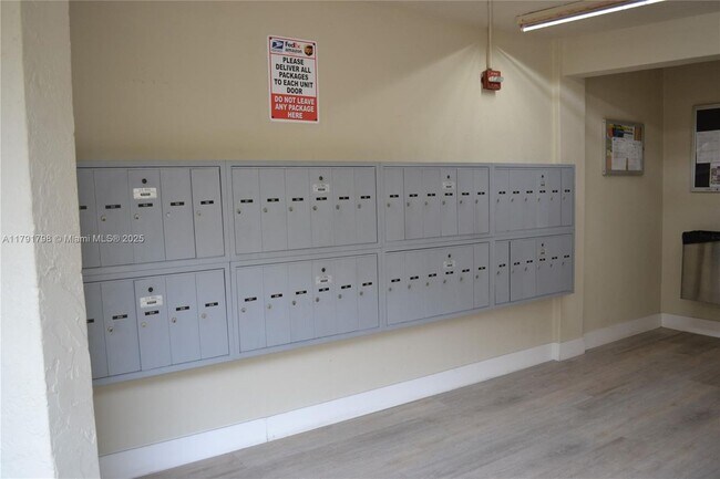 Building Photo - 8005 SW 107th Ave