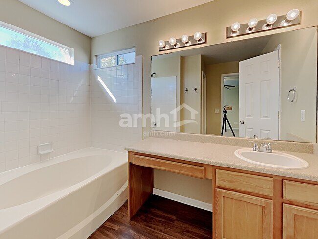 Building Photo - 1776 Riverwalk Pky