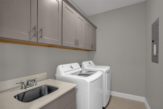 Building Photo - 17025 Haggerty Hollow Dr