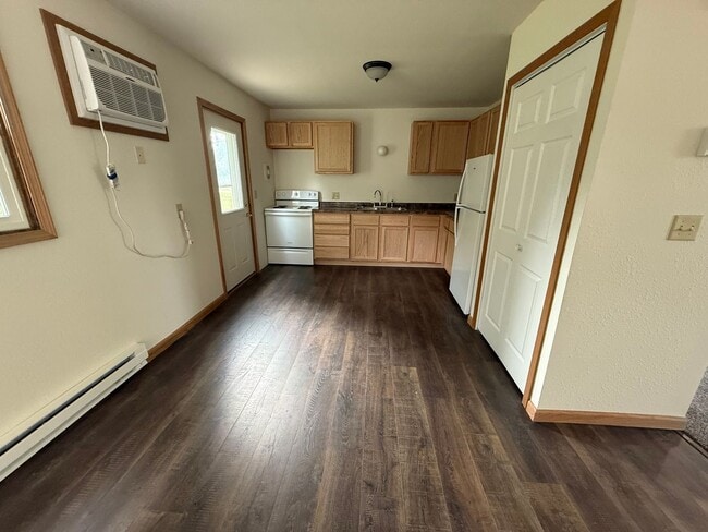 Primary Photo - 1115 Lancaster St