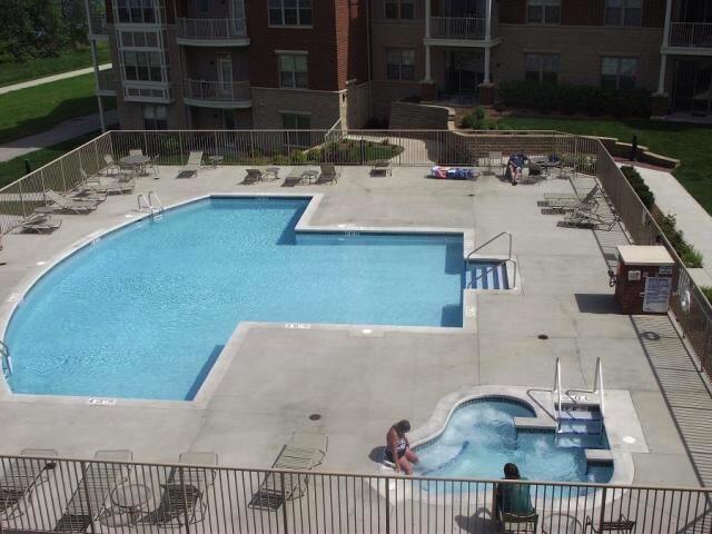 Building Photo - 4120 S Lake Dr
