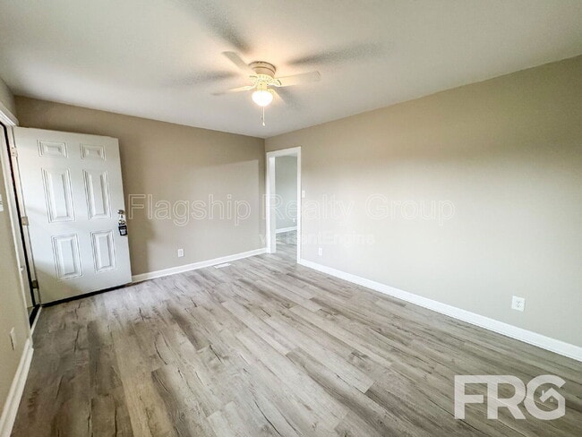 Building Photo - 530 Hillcrest Ave