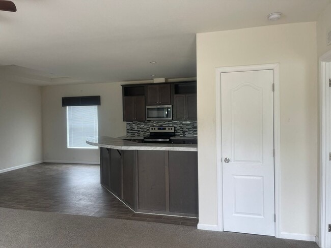 Building Photo - 3bed 2bath + bonus room, natural landscaping, Split Floor Plan Lower Magalia Paradise Pines