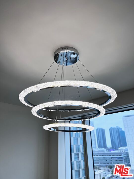 Building Photo - 889 Francisco St