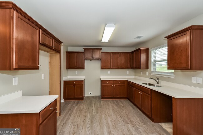 Building Photo - 7817 Bell Tower Ln