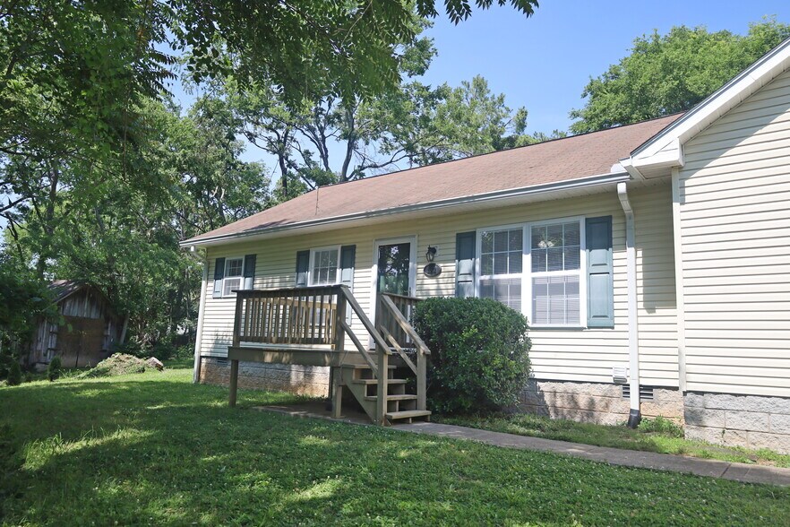 Building Photo - 2642 Hibbitts Rd