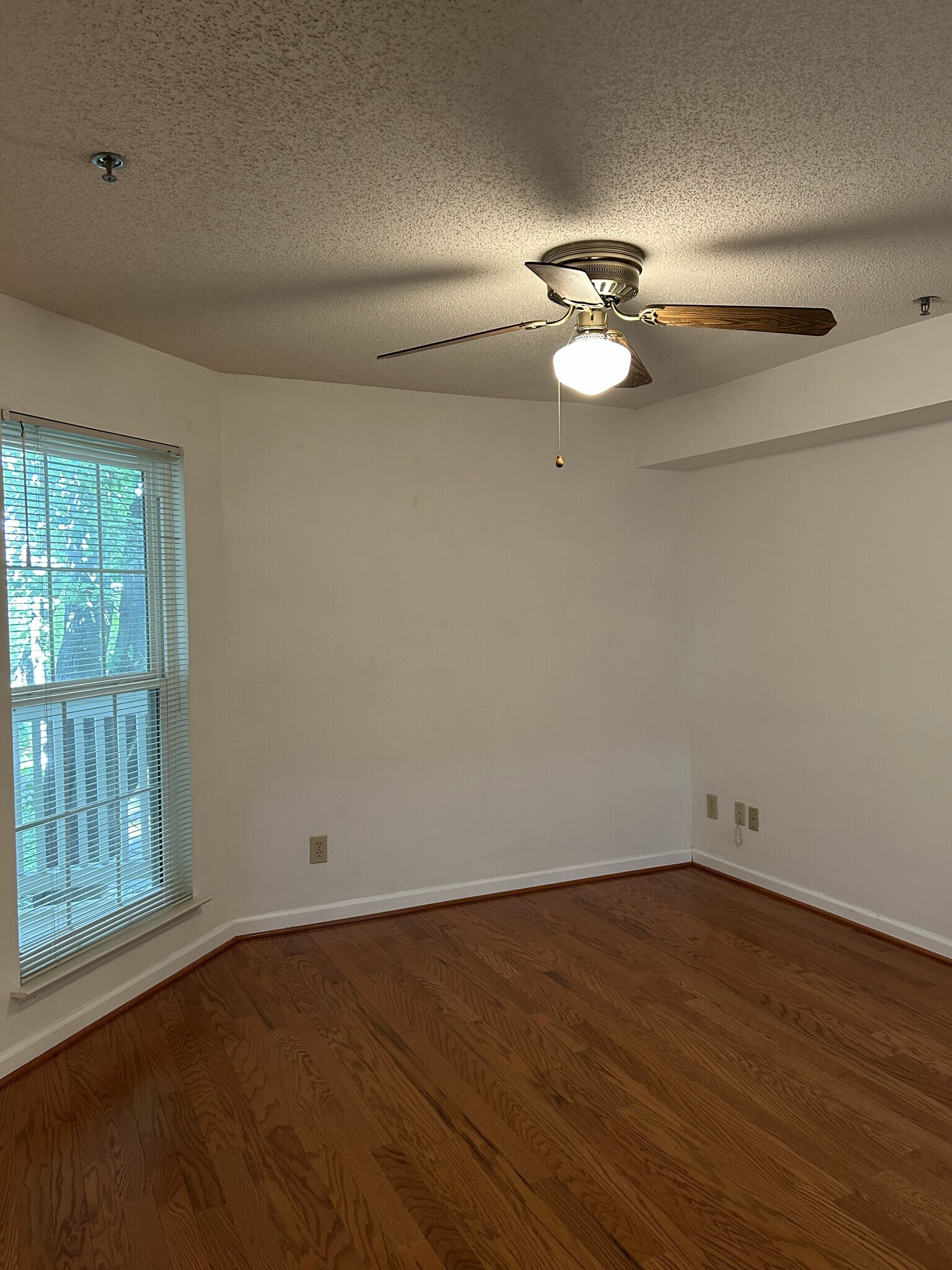 Bedroom - 1524 Lincoln Way