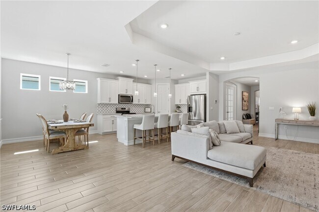 Building Photo - 28040 Seasons Tide Ave
