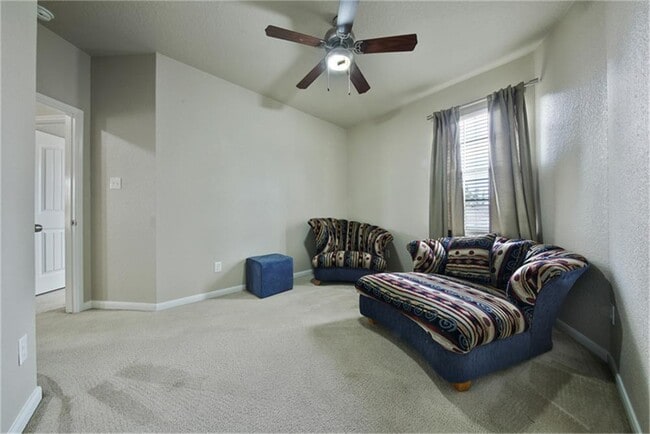 Building Photo - 139 Sweet Leaf Grove Ln