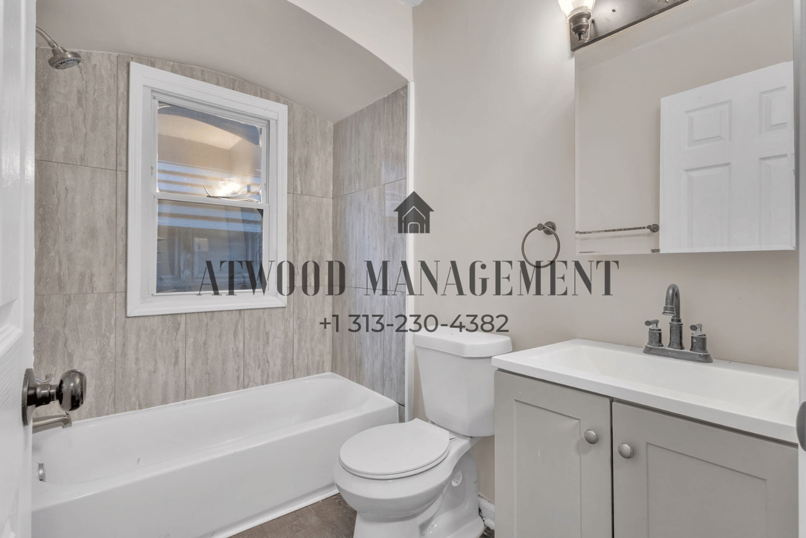 Building Photo - Fully Renovated 3-Bedroom Home – Move-In Ready for You!