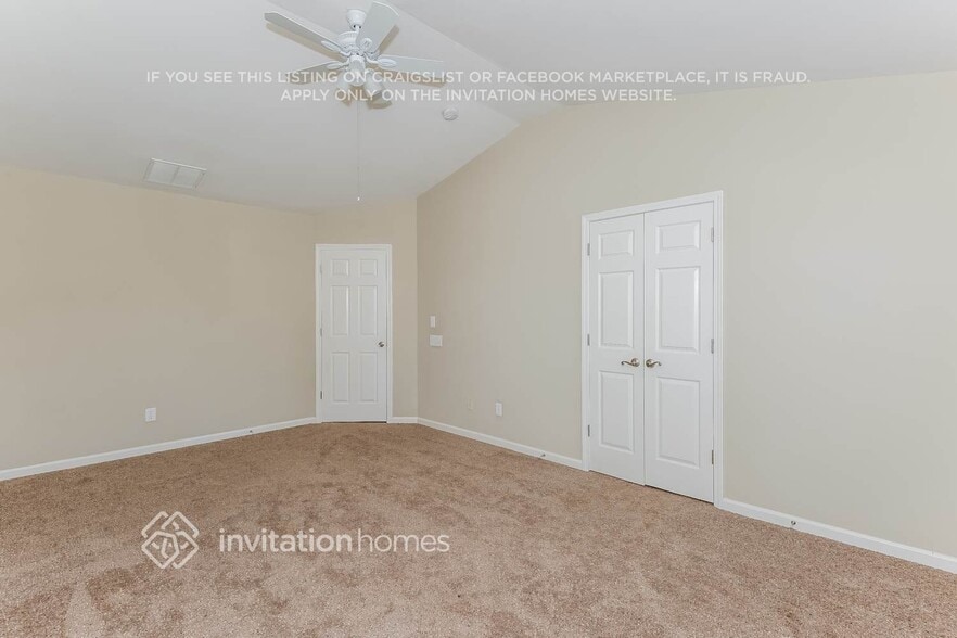 Building Photo - 9117 Lanigan St