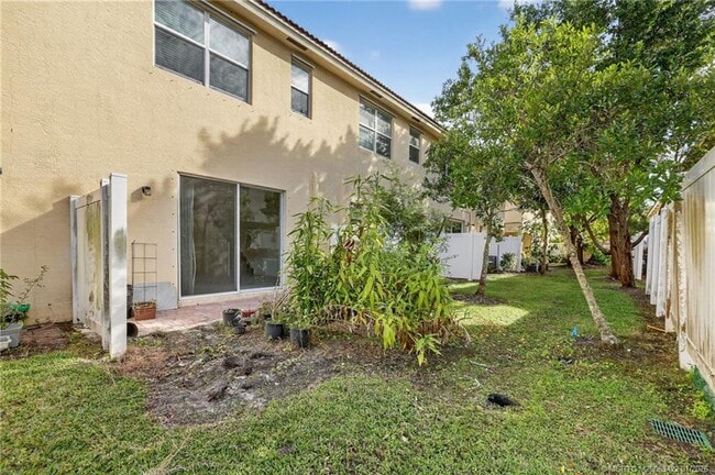 Building Photo - 9504 SW Otter Ln