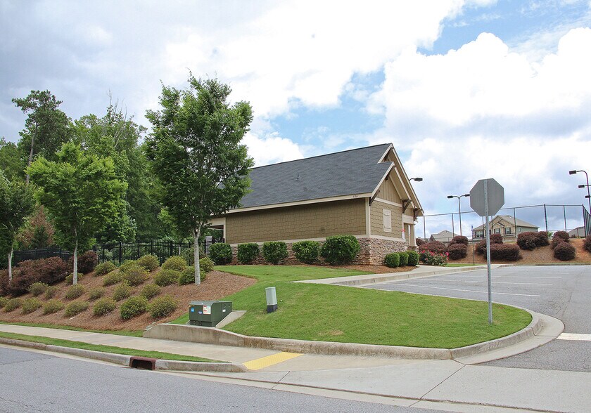 side of home - 5305 Ripken Rd