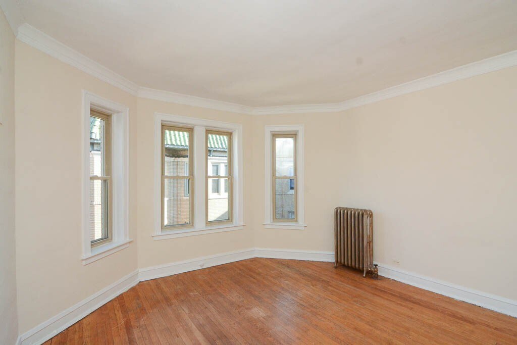 Building Photo - 4321 N Paulina St