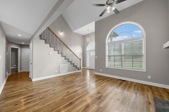 Building Photo - 1725 Rains Rd