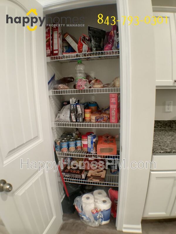 Building Photo - 230 Buchanan Circle