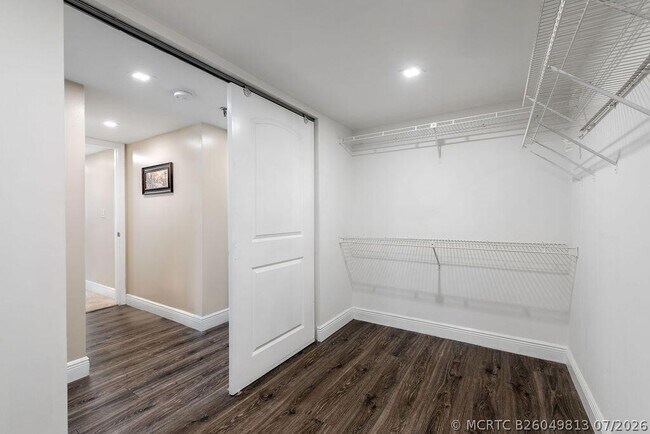 Building Photo - 6463 La Costa Dr