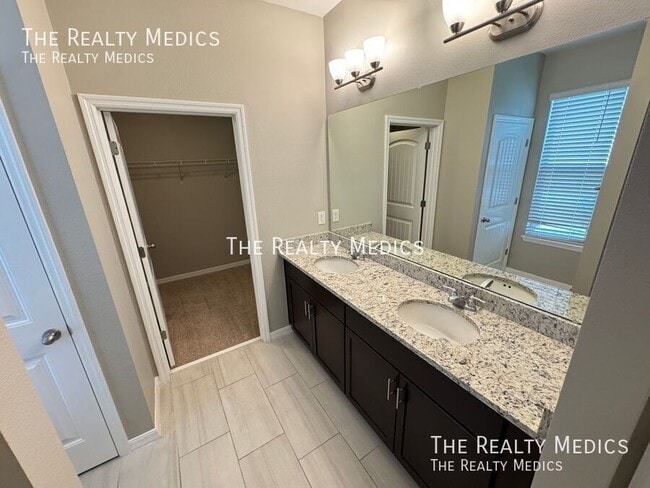 Building Photo - 16149 Mangrove Rd