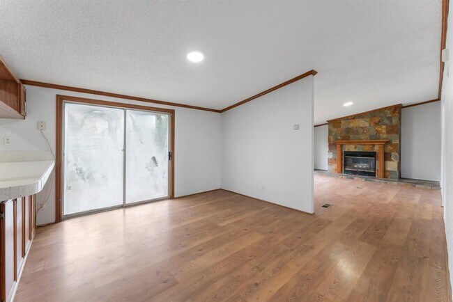 Building Photo - 21629 County Rd 3749
