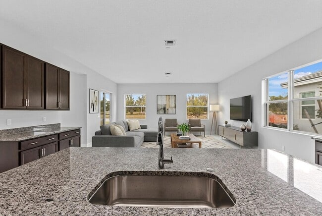 Building Photo - 15054 Wildwood Cir