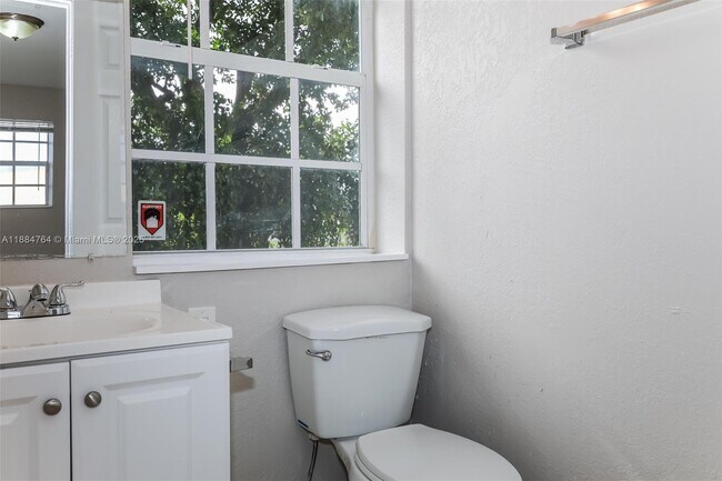Building Photo - 1031 NW 178th Terrace