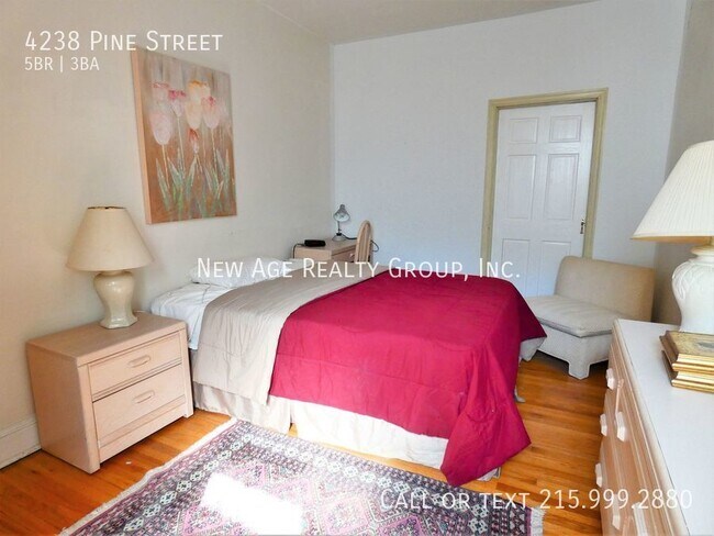 Building Photo - 4238 Pine St