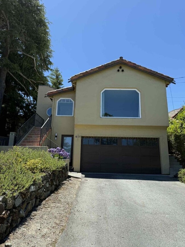 Building Photo - Redwood City Hillside Retreat – 4BR, 3BA w...