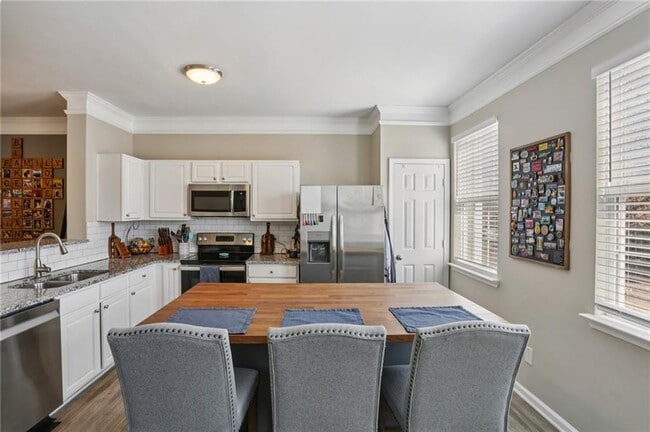 Building Photo - 2495 Ivey Crest Cir