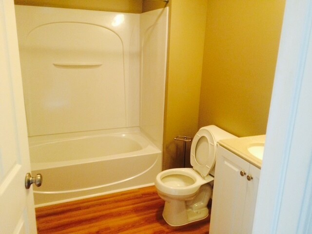 Building Photo - 133 S Main St