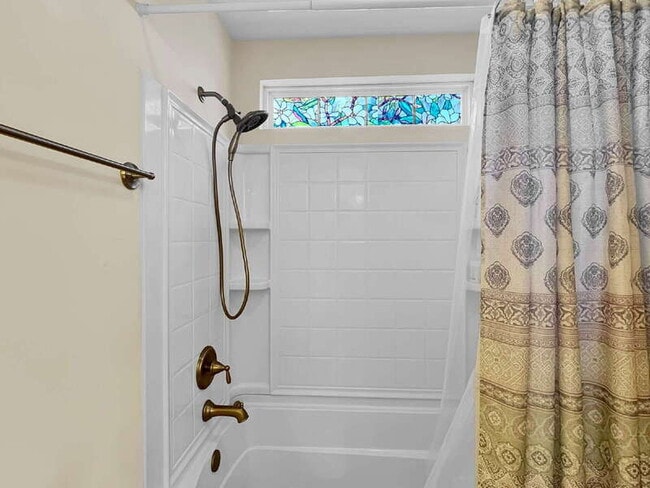 Building Photo - 663 Wyndham Way