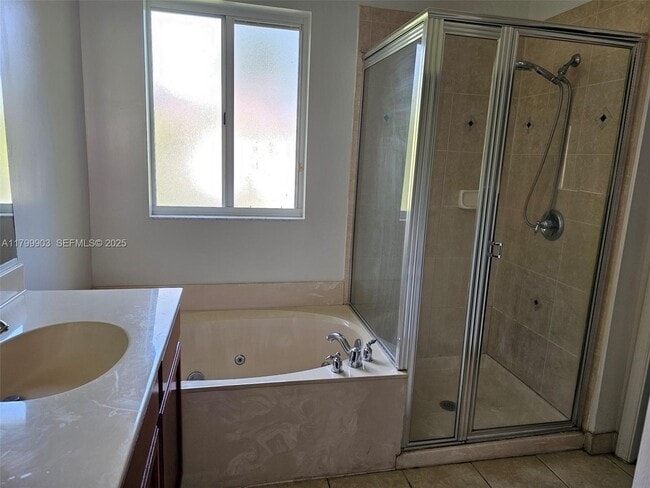 Building Photo - 21417 NW 13th Ct