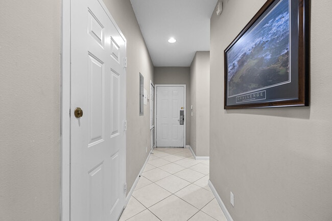 Building Photo - 8243 Mulligan Cir