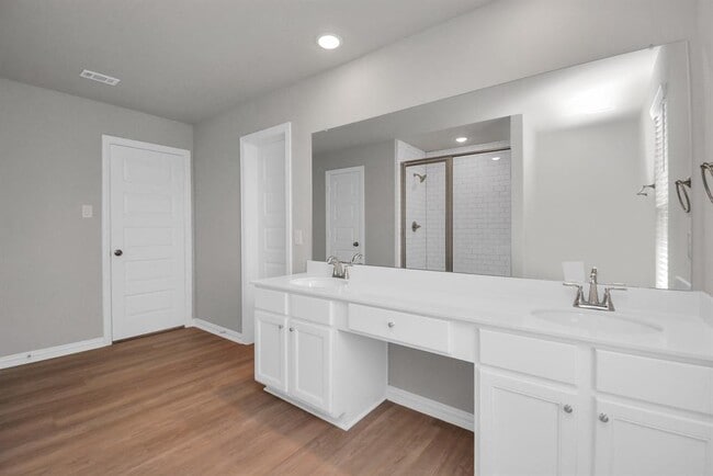 Building Photo - 27107 Newport Trce Ln