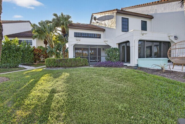 Building Photo - 2320 Treasure Isle Dr