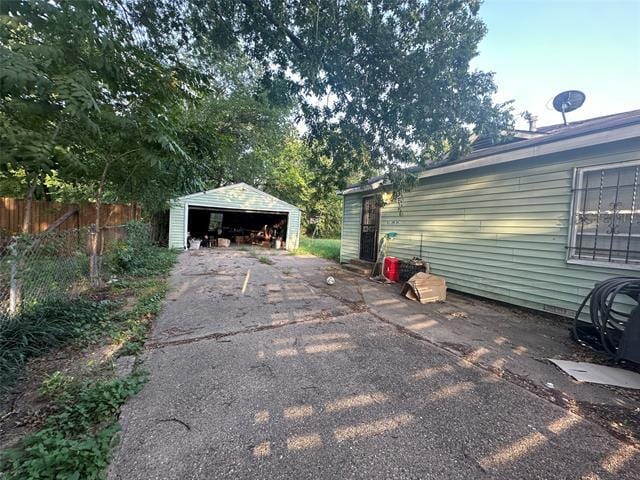 Building Photo - 2820 Kirven St