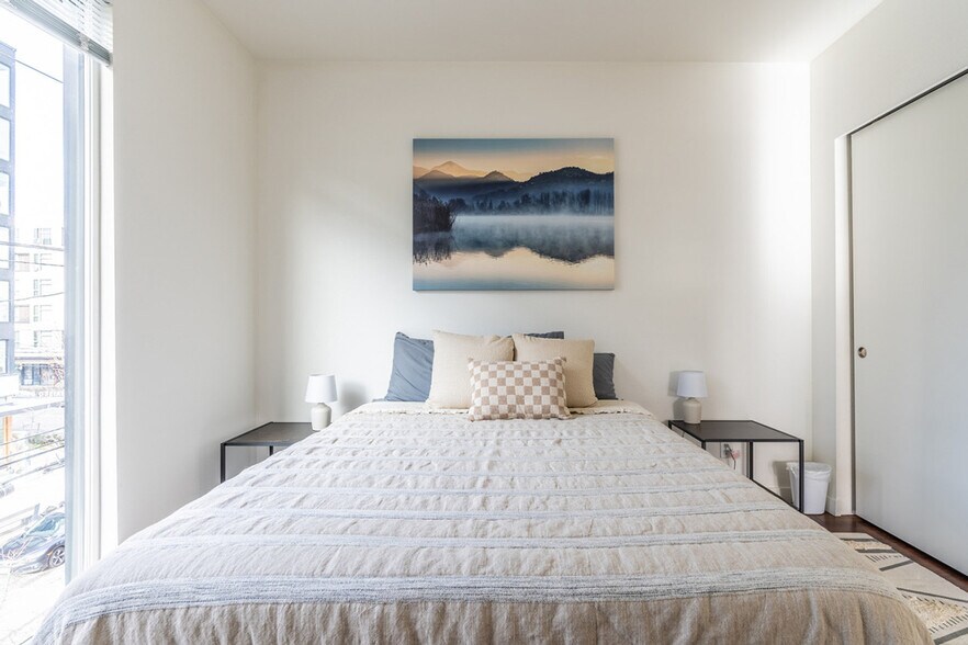 Building Photo - 2407 E Union St