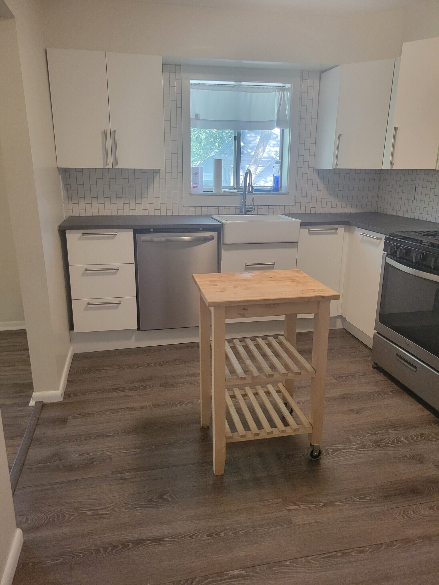 Kitchen - 1043 S Trenton Ave