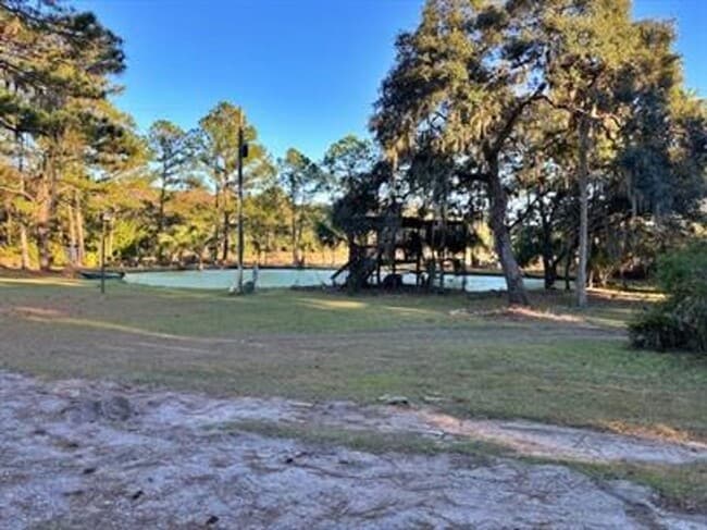 Building Photo - ***BEAUTIFUL QUAINT HOME NEAR MAYRIVER***