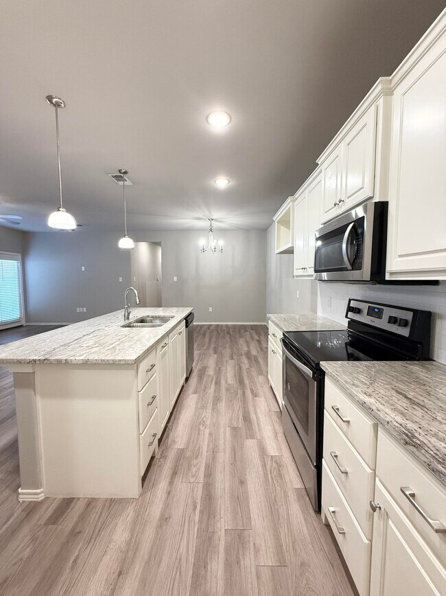 Building Photo - 1217 Preston Trails